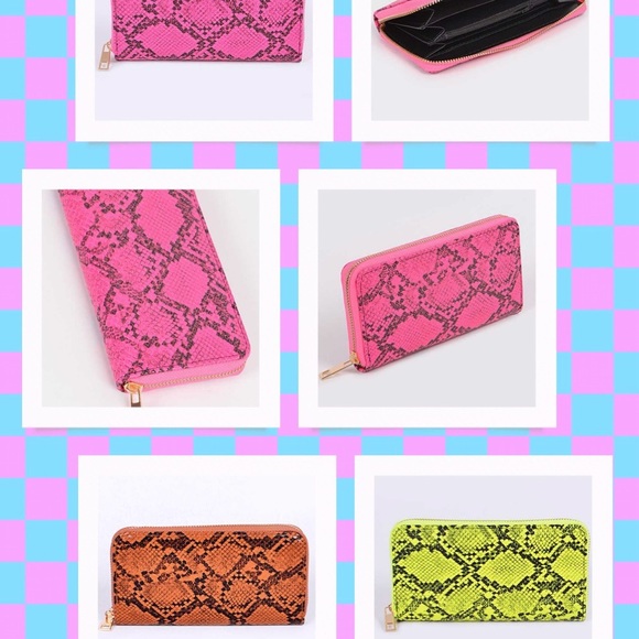 Neon Pink color, Accordion style wallet w/a zipper closure; Python print - Picture 5 of 9